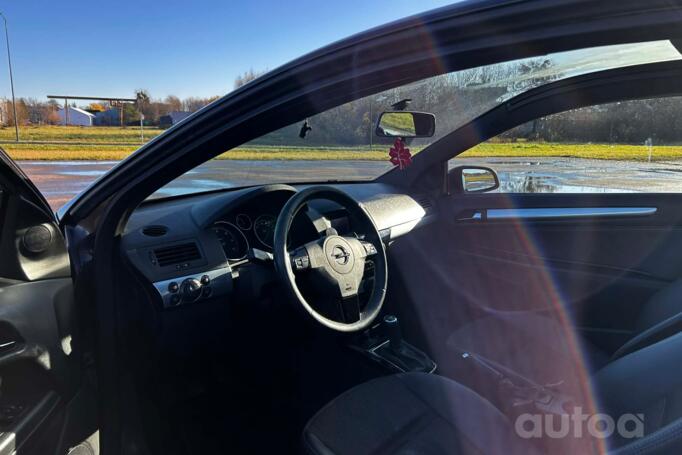 Opel Astra H [restyling]