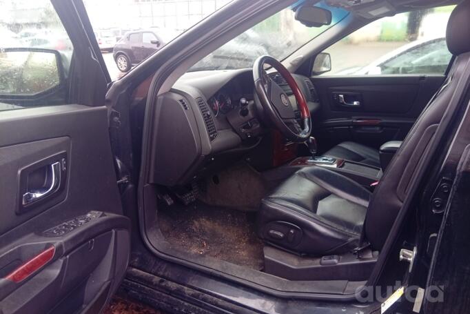 Cadillac SRX 1 generation Crossover