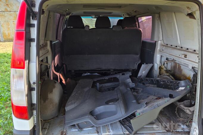 Mercedes-Benz Vito W639 Minivan 4-doors