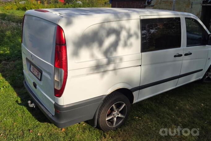 Mercedes-Benz Vito W639 Minivan 4-doors