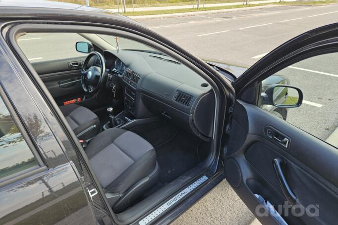 Volkswagen Golf 4 generation Hatchback 5-doors