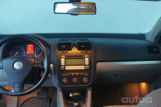 Volkswagen Jetta 5 generation Sedan 4-doors