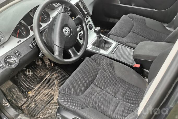Volkswagen Passat B6 wagon 5-doors