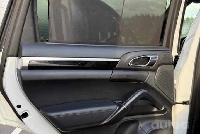 Porsche Cayenne 958 Crossover