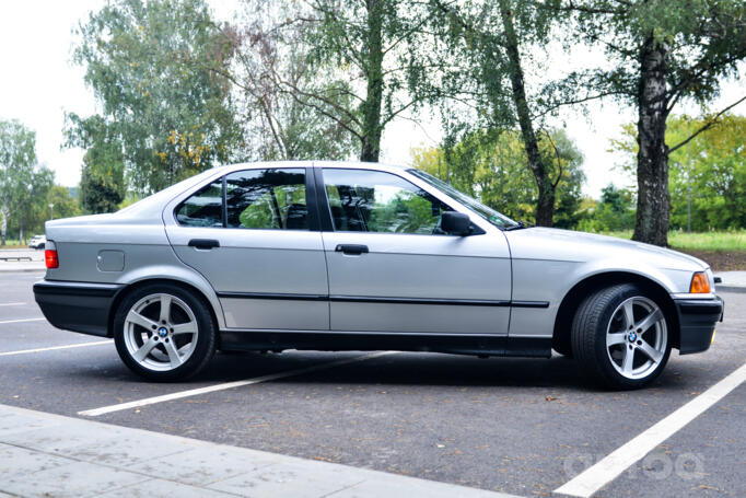 BMW 3 Series E36 Sedan