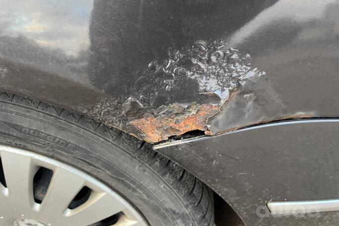 Volkswagen Passat B6 wagon 5-doors