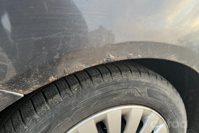 Volkswagen Passat B6 wagon 5-doors