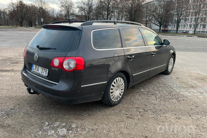 Volkswagen Passat B6 wagon 5-doors