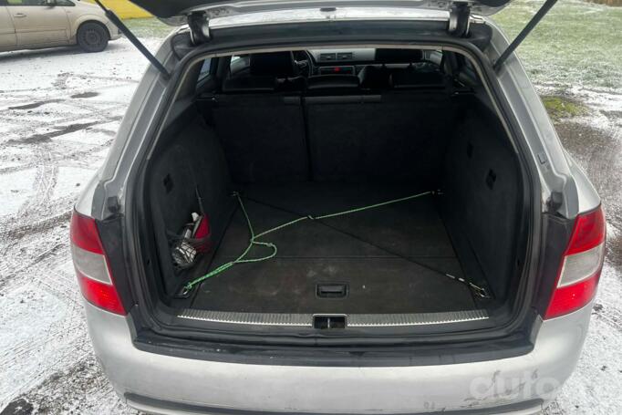 Audi A4 B6 Avant wagon 5-doors