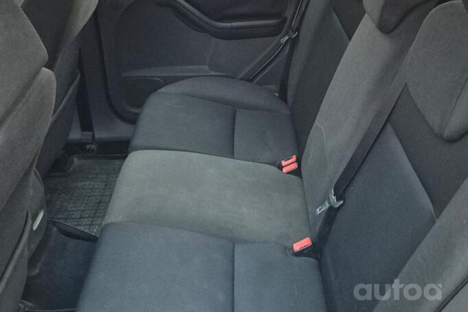 Ford Focus 2 generation wagon 5-doors