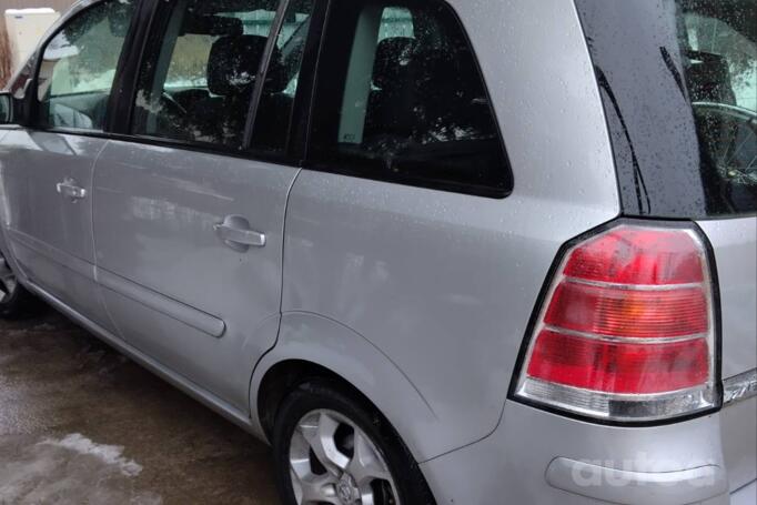 Opel Zafira B Minivan 5-doors