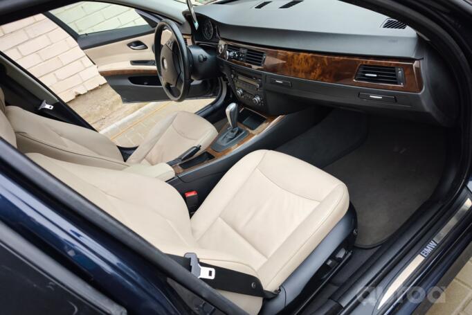 BMW 3 Series E90/E91/E92/E93 [restyling] Sedan