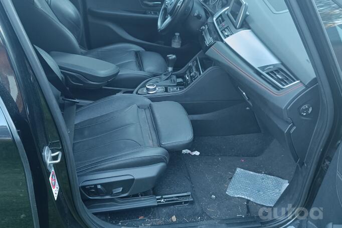 BMW 2 Series Active Tourer F45 Minivan