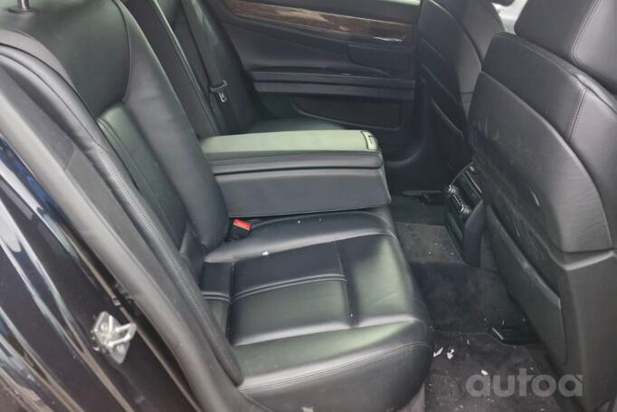 BMW 7 Series F01/F02 Sedan