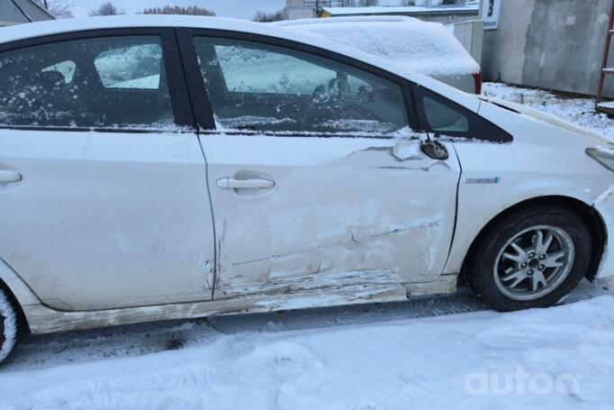 Toyota Prius 3 generation Hatchback 5-doors