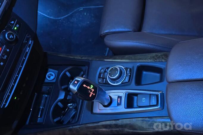 BMW X5 E70 [restyling] Crossover