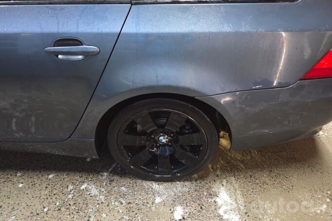 BMW 5 Series E60/E61 Touring wagon