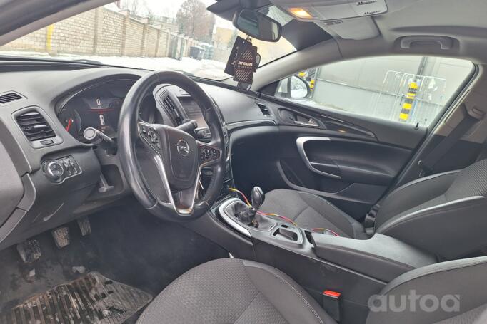 Opel Insignia A [restyling] Sports Tourer wagon 5-doors