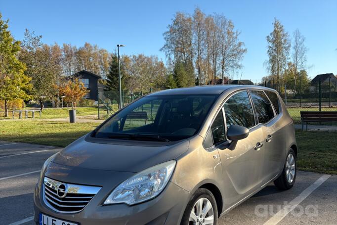 Opel Meriva 2 generation Minivan