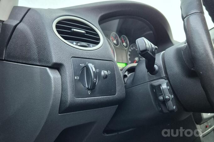 Ford Focus 2 generation wagon 5-doors