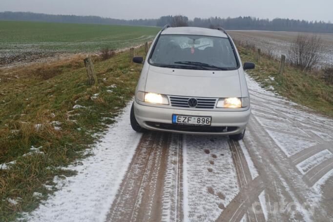 Volkswagen Sharan 1 generation Minivan 5-doors