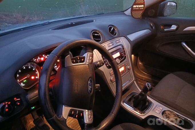 Ford Mondeo 4 generation Sedan