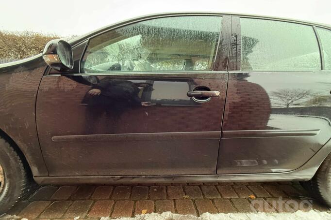 Volkswagen Golf 5 generation Hatchback 5-doors