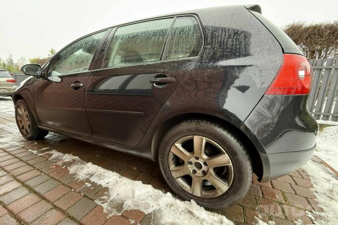 Volkswagen Golf 5 generation Hatchback 5-doors