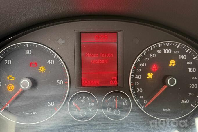 Volkswagen Golf 5 generation Hatchback 5-doors