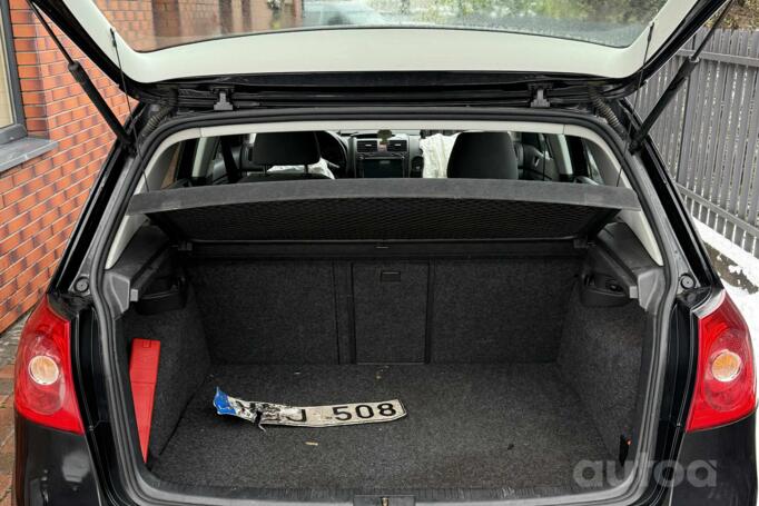 Volkswagen Golf 5 generation Hatchback 5-doors