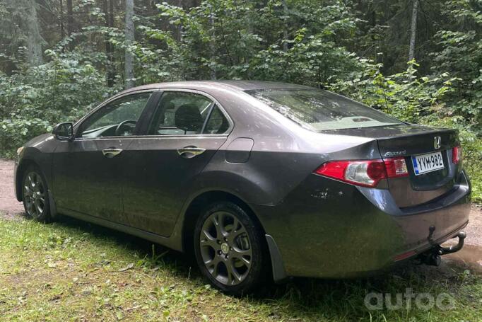 Honda Accord 8 generation Sedan 4-doors
