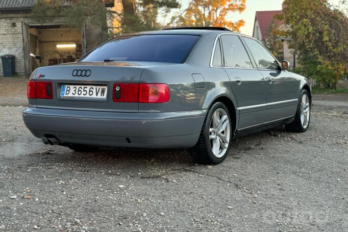 Audi S8 D2 Sedan