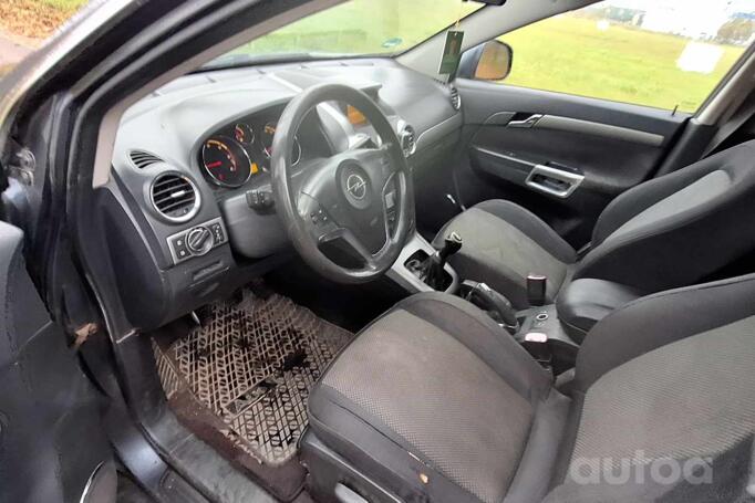 Opel Antara 1 generation Crossover