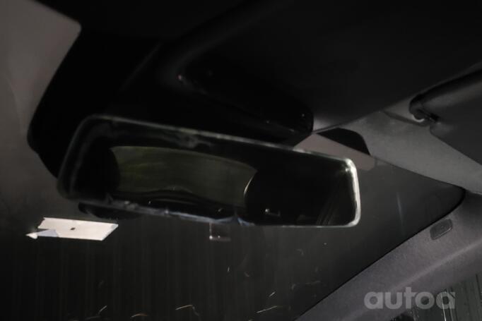 Volvo V40 2 generation Hatchback 5-doors