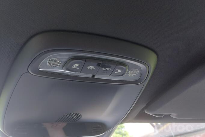 Volvo V40 2 generation Hatchback 5-doors