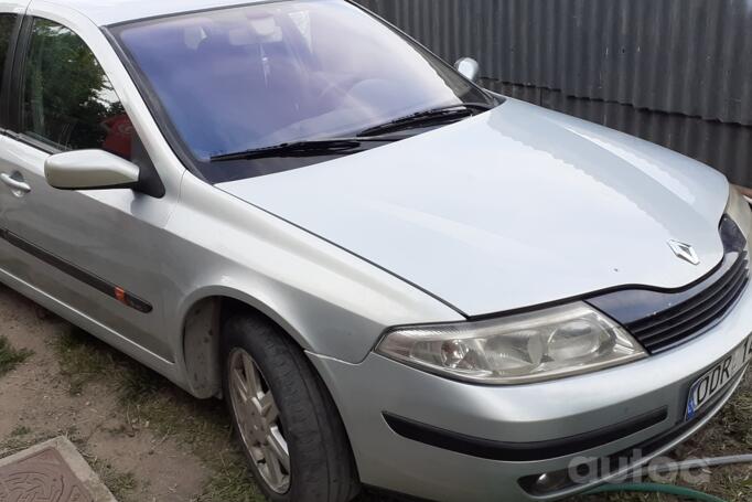 Renault Laguna 2 generation Liftback