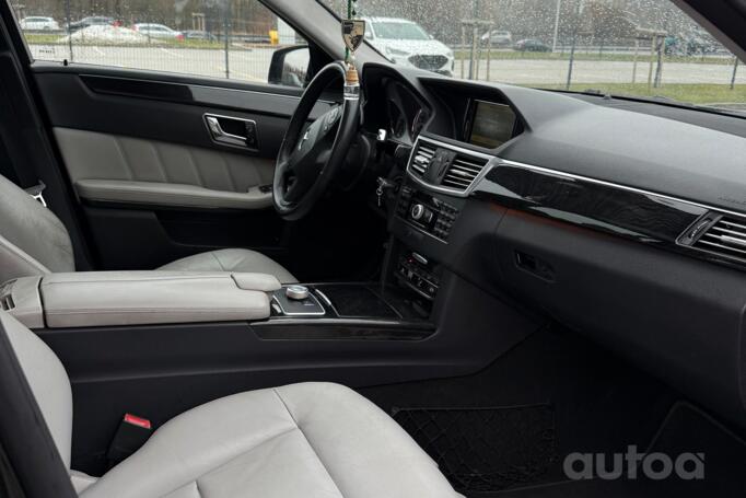 Mercedes-Benz E-Class W212/S212/C207/A207 wagon 5-doors