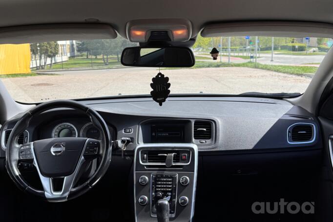 Volvo S60 2 generation Sedan