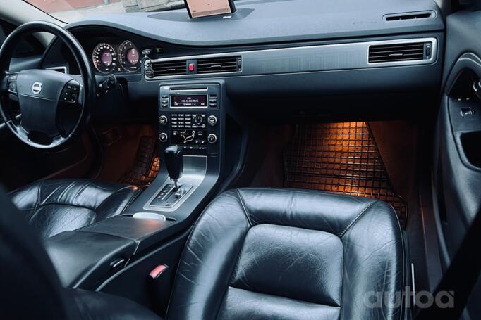 Volvo V70 3 generation wagon