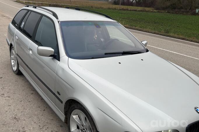 BMW 5 Series E39 Touring wagon