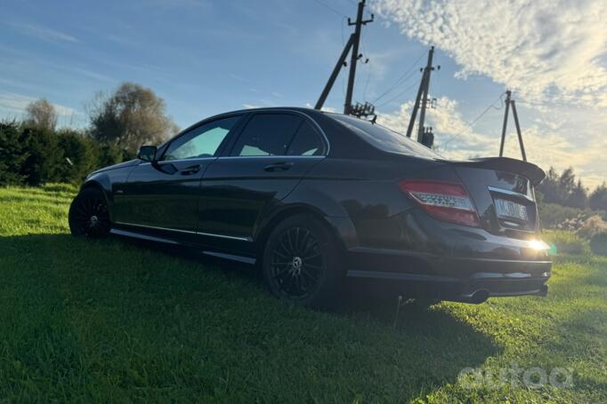 Mercedes-Benz C-Class W204/S204 Sedan 4-doors