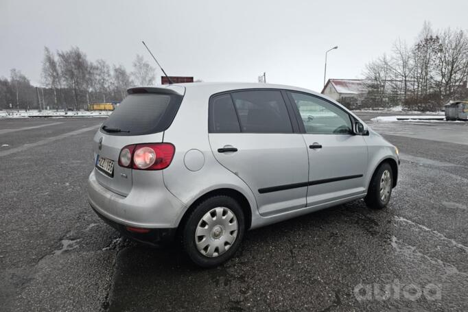 Volkswagen Golf Plus 1 generation