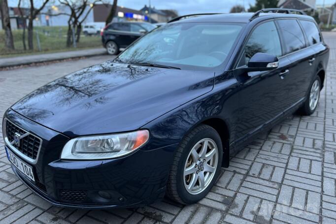 Volvo V70 3 generation wagon