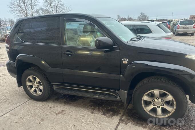Toyota Land Cruiser Prado J120 SUV 3-doors