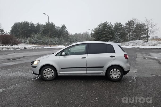 Volkswagen Golf Plus 1 generation