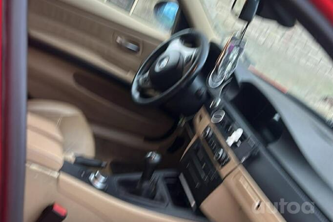 BMW 3 Series E90/E91/E92/E93 [restyling] Sedan