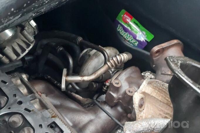 Hyundai Sonata YF Sedan 4-doors