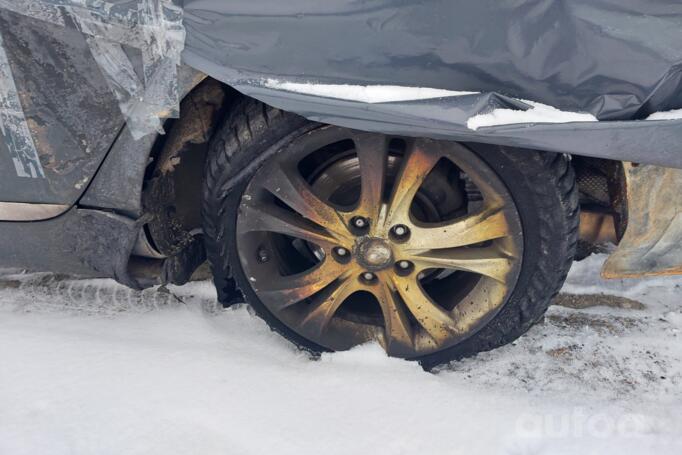 Hyundai Sonata YF Sedan 4-doors