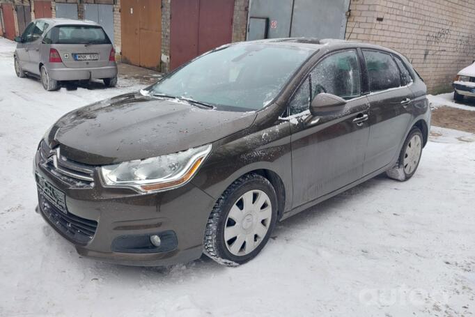 Citroen C4 2 generation Hatchback