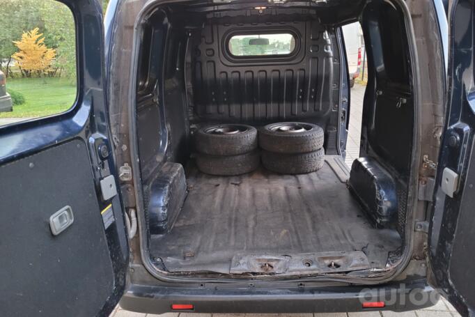 Nissan NV200 1 generation Combi minivan